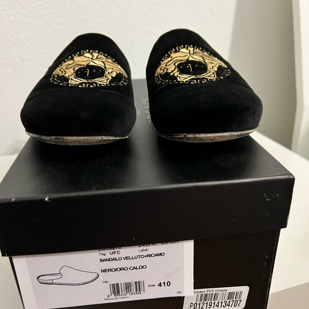Back on the market - Versace